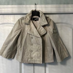Vintage Cropped Moschino rain/trench coat. Excellent condition. Worn once.